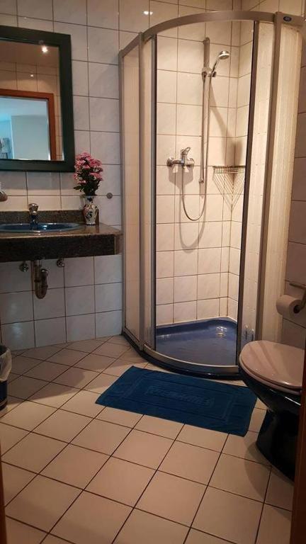 Pension Zum Ross Karon Exteriör bild