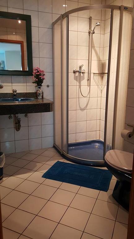 Pension Zum Ross Karon Exteriör bild